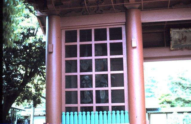 Entrance to Kamakura Budda